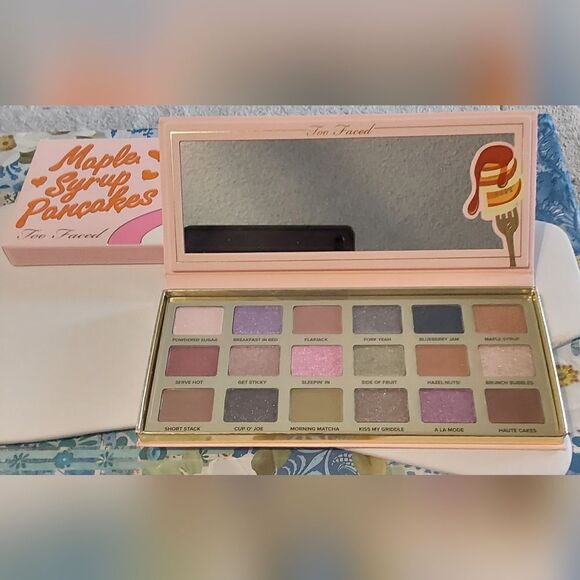 BNIB~Too Faced Maple Syrup Pancakes Limited Edition Eyeshadow Palette - Picture 1 of 9